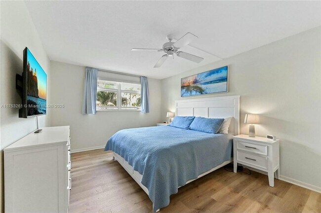 Foto del edificio - 3540 S Ocean Blvd