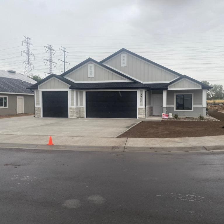 Primary Photo - 2065 N 3125 W