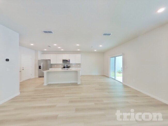 Foto del edificio - 14934 Macadamia Ln