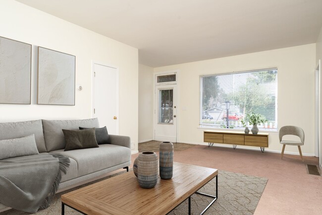 Building Photo - ENTIRE HOUSE: Cozy 2-Bedroom Home in Beautiful Prospect Park!