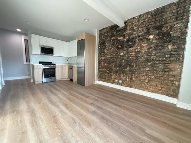 Foto del edificio - 1554 W Juneway Terrace