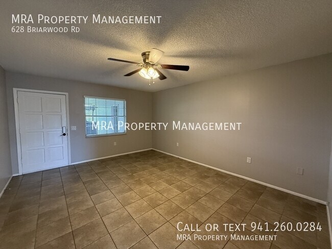 Foto del edificio - 628 Briarwood Rd