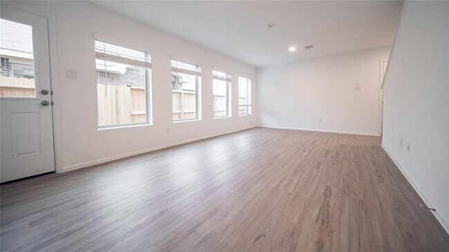 Building Photo - 4131 Zavala Ml St