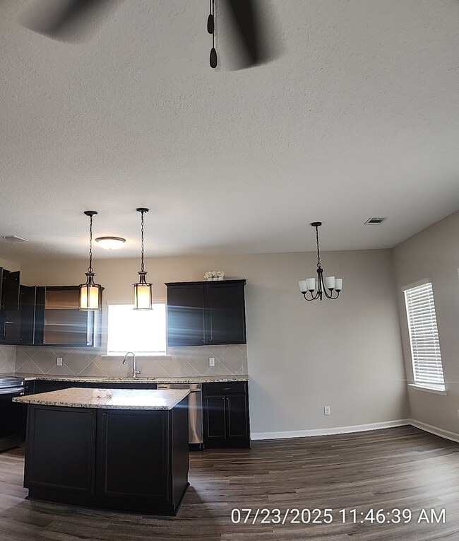 Building Photo - 64 Sunflower Cir NE