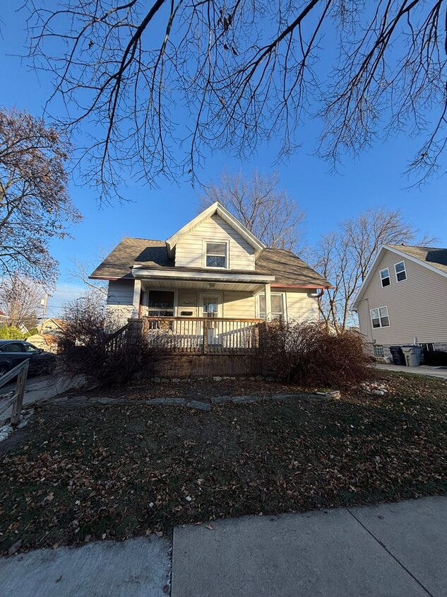 Primary Photo - Charming 3-Bedroom Home in Story Hill