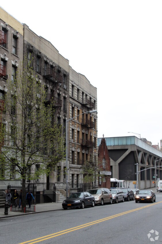 Building Photo - 92 Wadsworth Ave