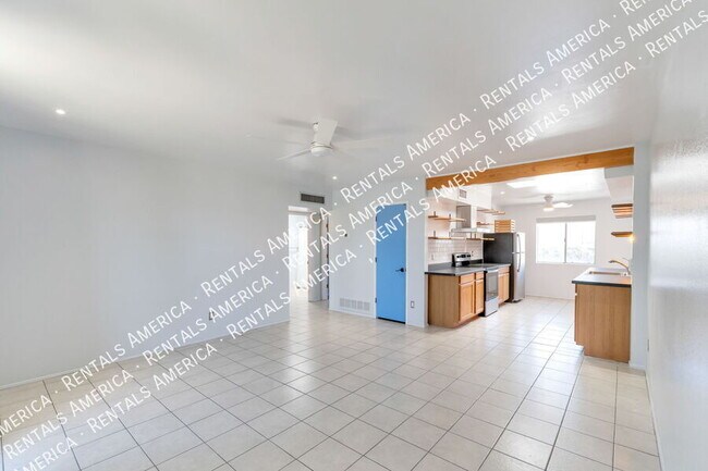 Foto del edificio - 654 N Richey Blvd