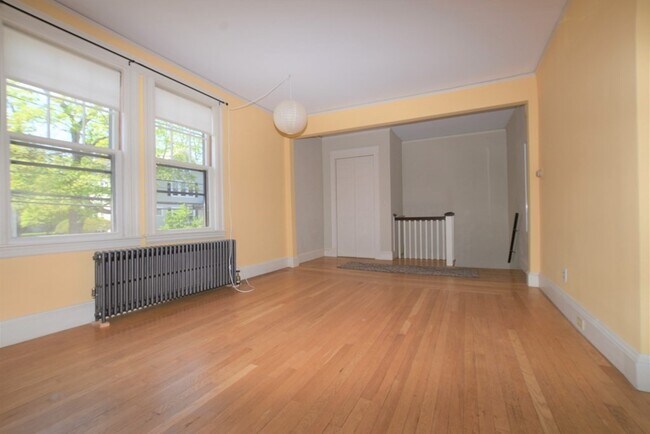 Building Photo - 55 Palfrey St