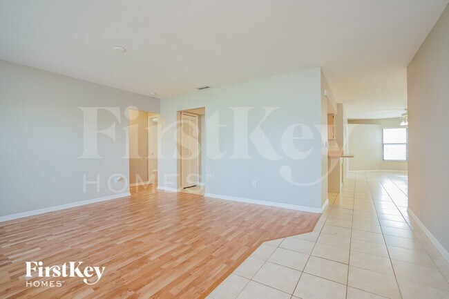 Building Photo - 17533 Oriole Rd