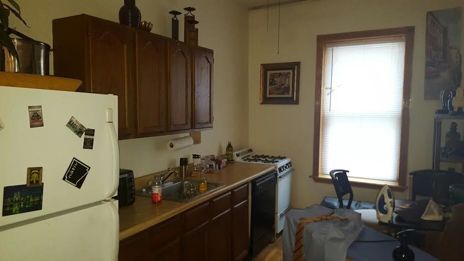 Primary Photo - 374 8th Ave