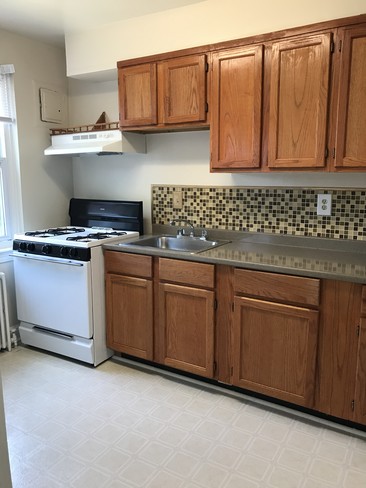 Cocina - Hillcrest Village Apartments