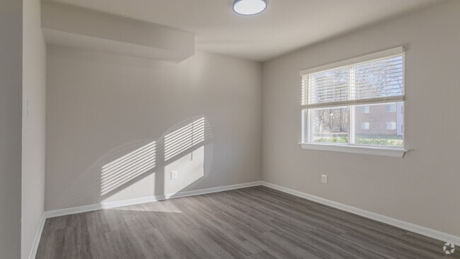 2BR,1.5BA,-1118SF - Pines of York