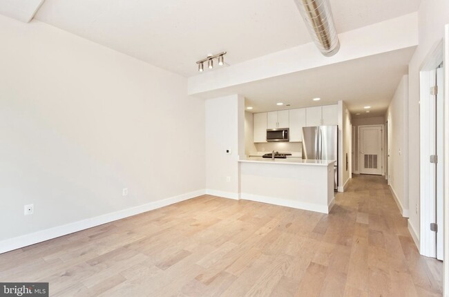 Foto del edificio - 50 Florida Ave NW