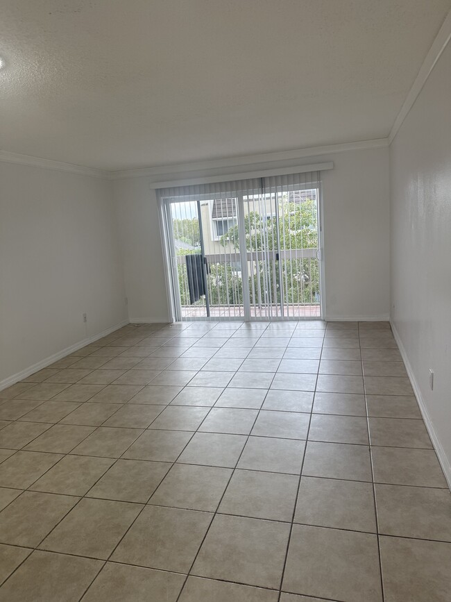 Foto del edificio - 7701 Camino Real