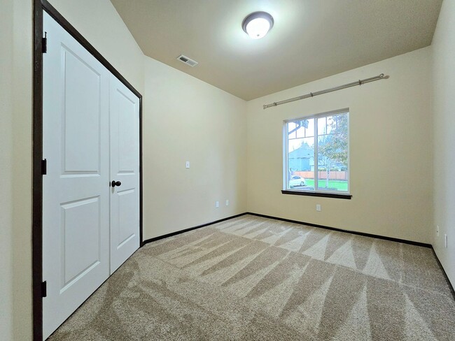 Foto del edificio - Spacious Marysville Home Available Now for...