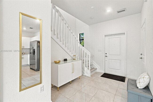 Foto del edificio - 20369 NW 5th Ct