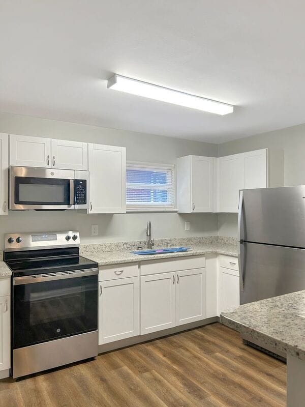 Building Photo - 3410 Bonaire Dr