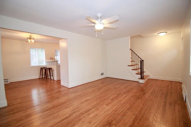 Living Room - 3919 Oak Street