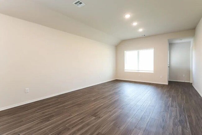 Building Photo - 1903 Crimson Lake Blvd