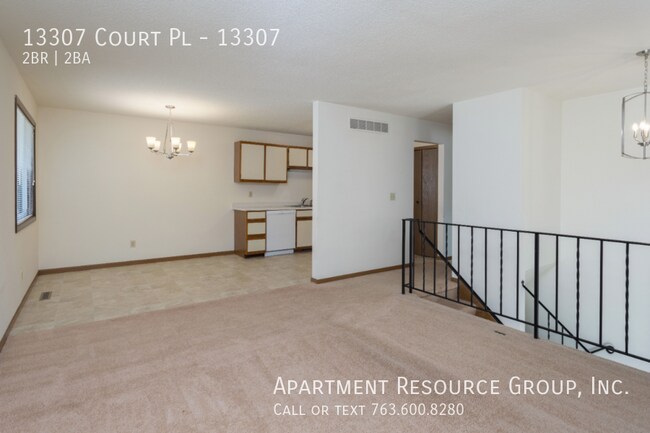 Foto del edificio - 13307 Court Pl