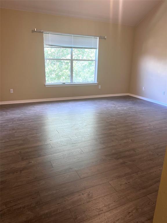 Foto del edificio - 370 Livingstone Ln