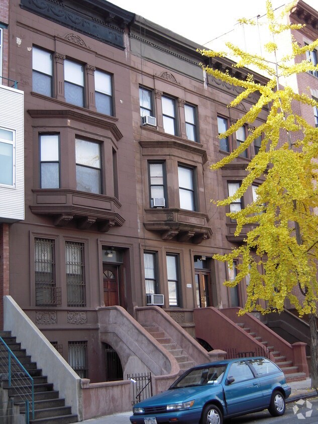 Primary Photo - 234 W 112th St