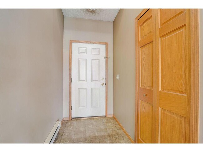 Building Photo - 5407 Elm Grove Ave