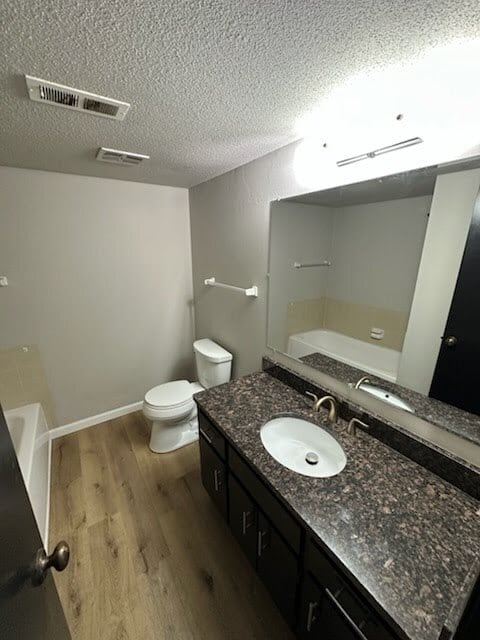 Building Photo - 9507 University Ave