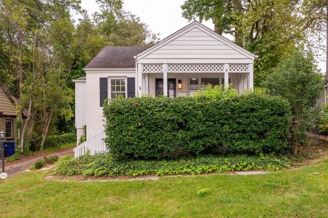 Foto del edificio - 2922 Oberlin Rd