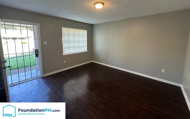 Building Photo - 4996 William Cary Dr