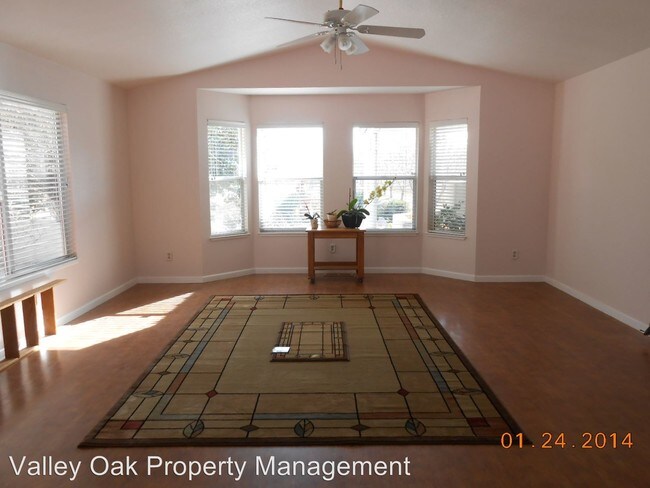 Building Photo - 28721 Lemon Ave