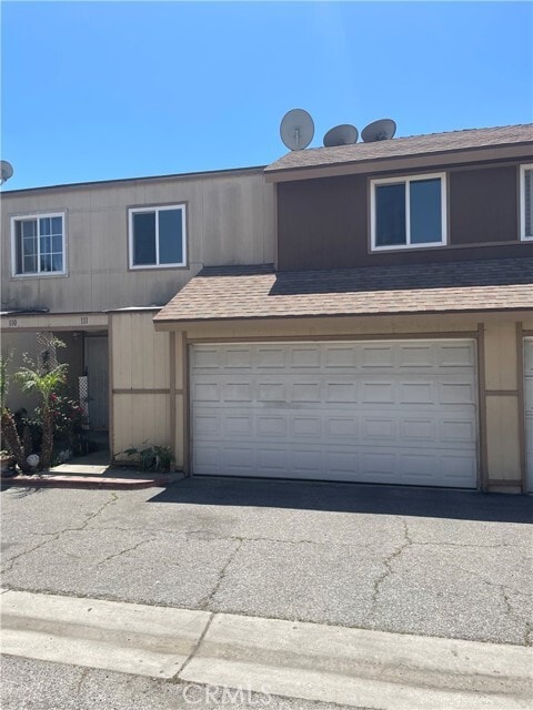 Primary Photo - 12828 Ramona Blvd