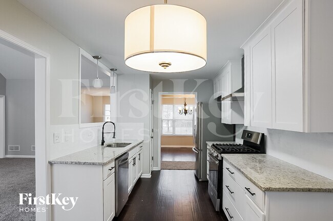 Foto del edificio - 4442 Brittany Dr