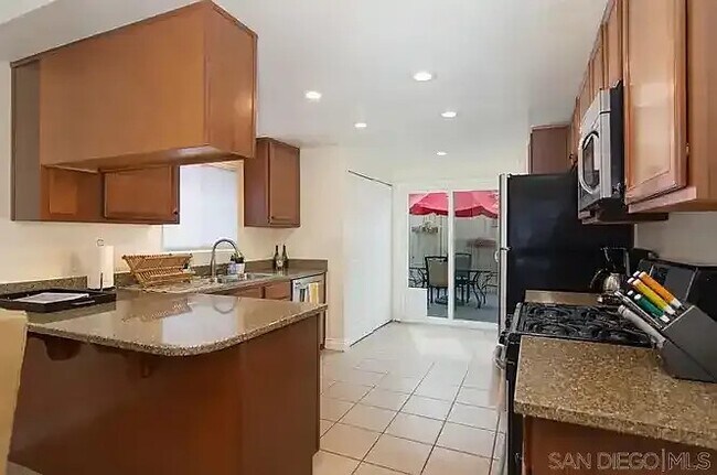 Foto del edificio - 3175 Howard Ave