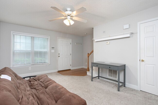 Foto del edificio - 2104 West Knox Street