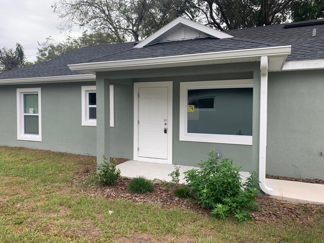 Foto principal - 4445 Alpine Ln