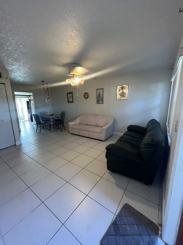 Foto principal - Beautiful 1 bedroom 1 bath in Delray Beach...