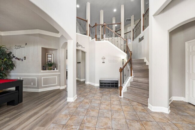 Foto del edificio - Stunning 6BR House in Houston