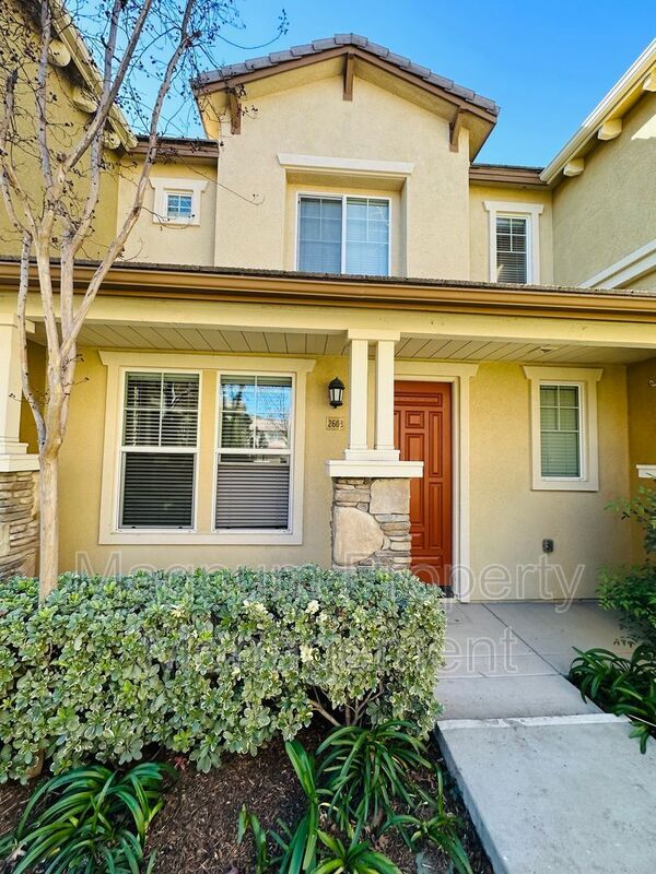 Primary Photo - 30505 Canyon Hills Rd