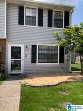 Building Photo - 1557 Applegate Ln