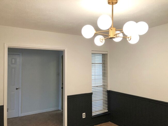 Building Photo - 11511 Kirkvalley Dr