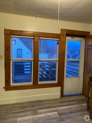 Building Photo - 377 Ellis St