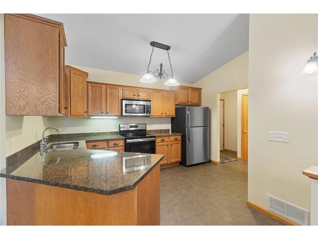 Foto del edificio - 7626 Fox Creek Ct