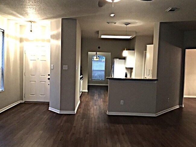 Building Photo - 15515 Elm Leaf Pl