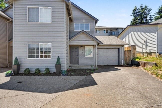 Foto del edificio - 5260-5262 Springcrest Drive