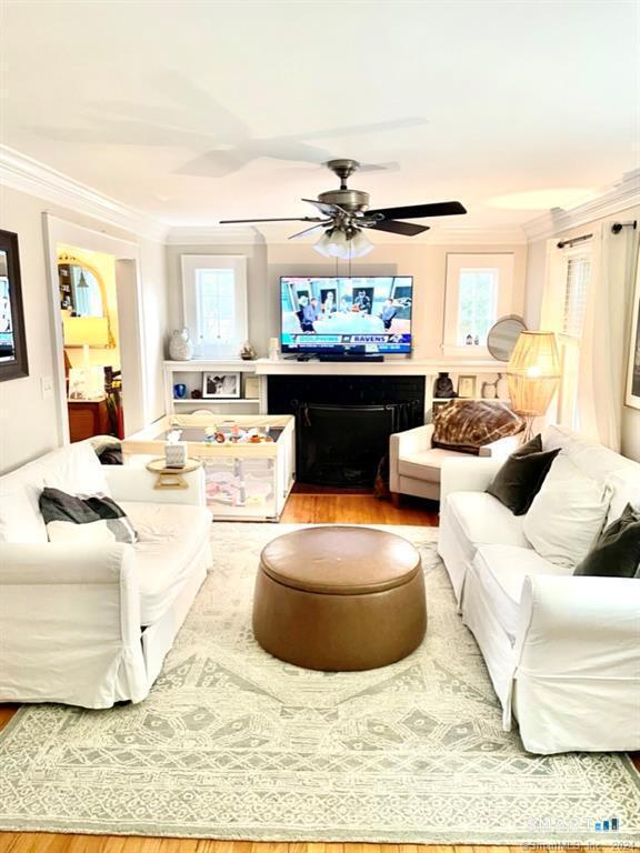 Foto del edificio - 54 Bungalow Ave