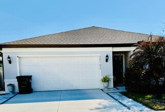 Building Photo - 30152 Skylark Dr