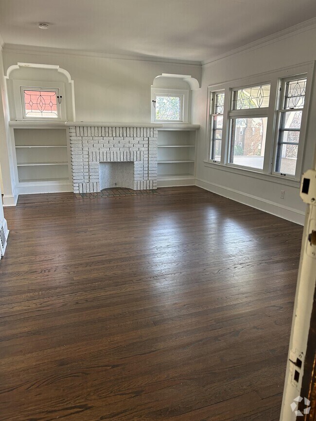 Indian Heights Apartments for Rent with Parking Lakewood, OH 1