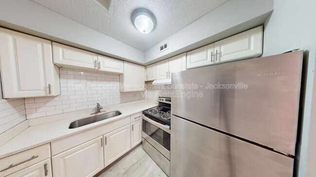 Foto del edificio - 2887 Post St