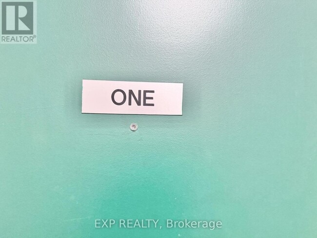 Building Photo - 25 Paisley Blvd E